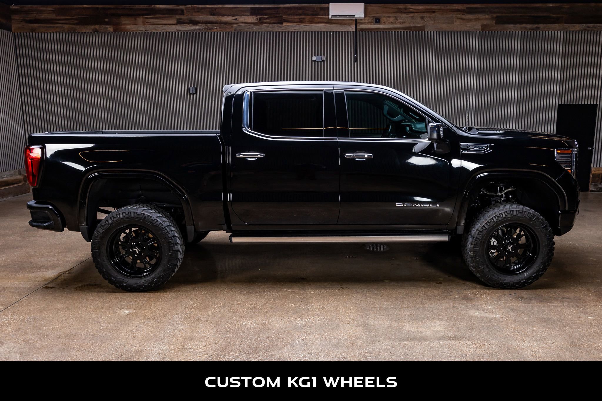 Used 2023 GMC Sierra 1500 Denali Ultimate image 10