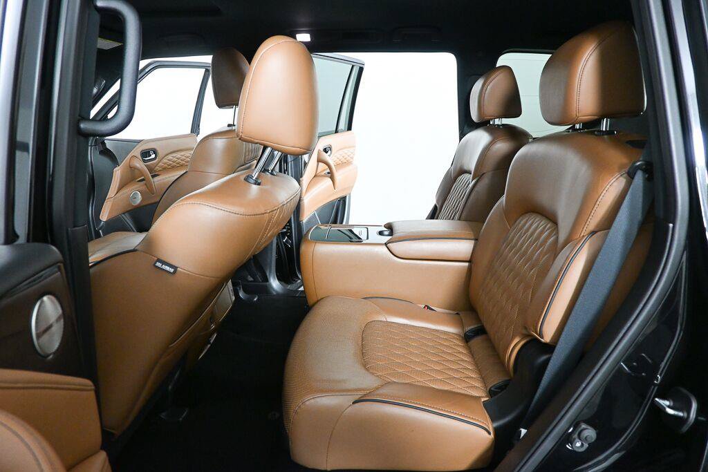 Used 2024 INFINITI QX80 Sensory AWD/4WD image 19