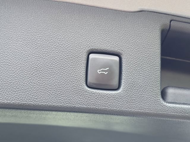 Certified 2024 Ford Escape ST-Line w/ Tech Pack #1 AWD/4WD image 10