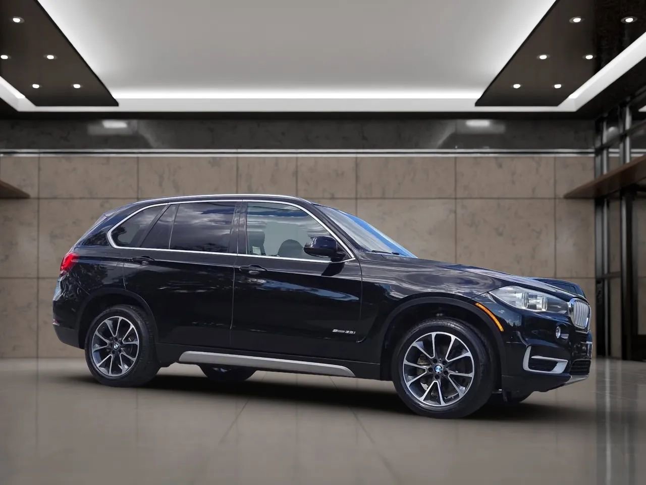 Used 2017 BMW X5 sDrive35i RWD image 4