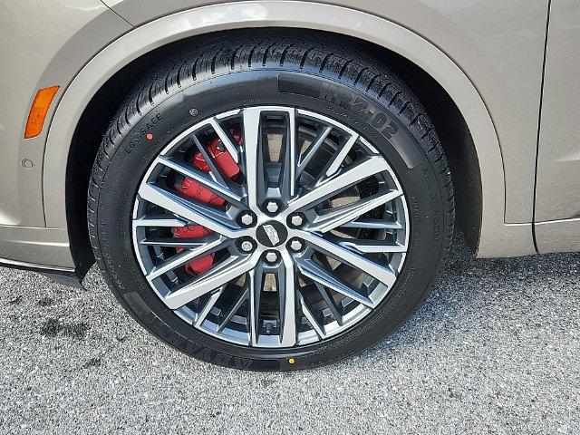 Certified 2022 Cadillac XT6 Sport w/ Platinum Package AWD/4WD image 8
