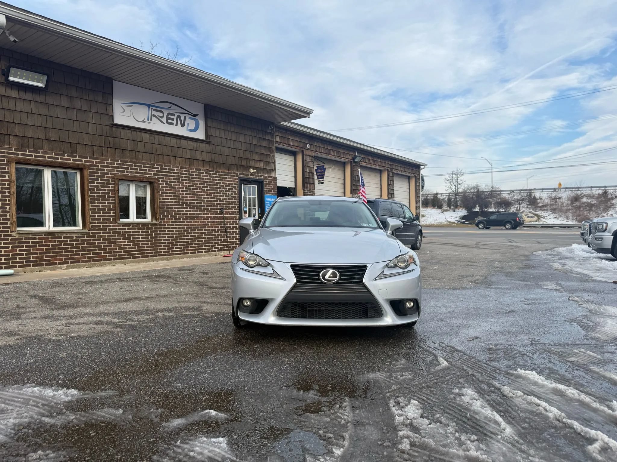 Used 2016 Lexus IS 200t RWD image 4