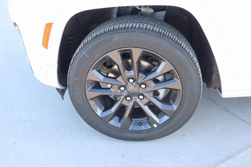 New 2026 Jeep Grand Cherokee Limited image 19