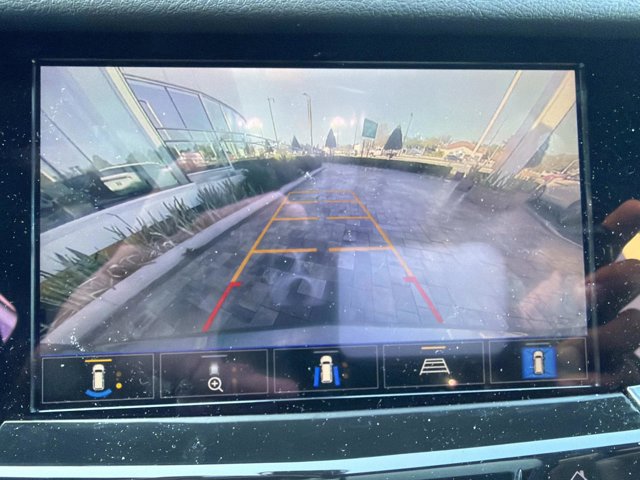 Used 2024 Cadillac XT6 Premium Luxury w/ Technology Package image 34