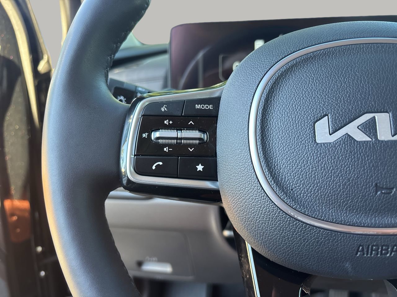 Used 2026 Kia Carnival SX Prestige image 21