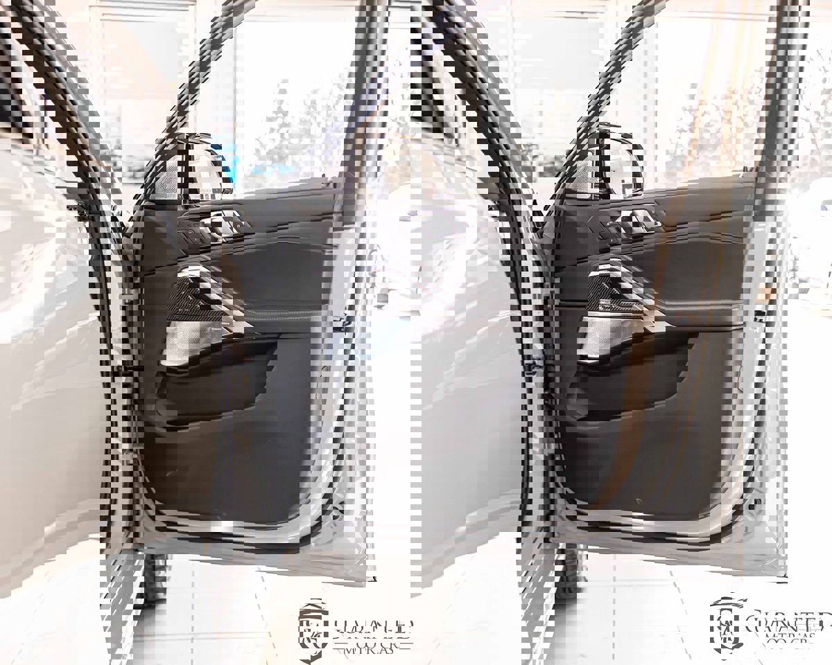 Used 2025 BMW X6 M Competition w/ Executive Package image 42