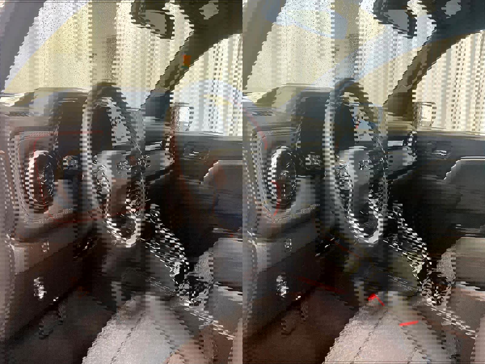 Used 2024 Chevrolet Colorado Z71 w/ Z71 Convenience Package 2 image 8