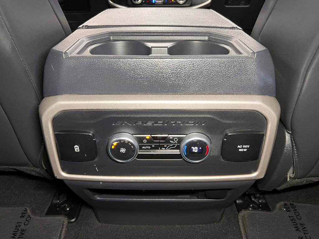 Used 2024 Ford Expedition XLT image 30