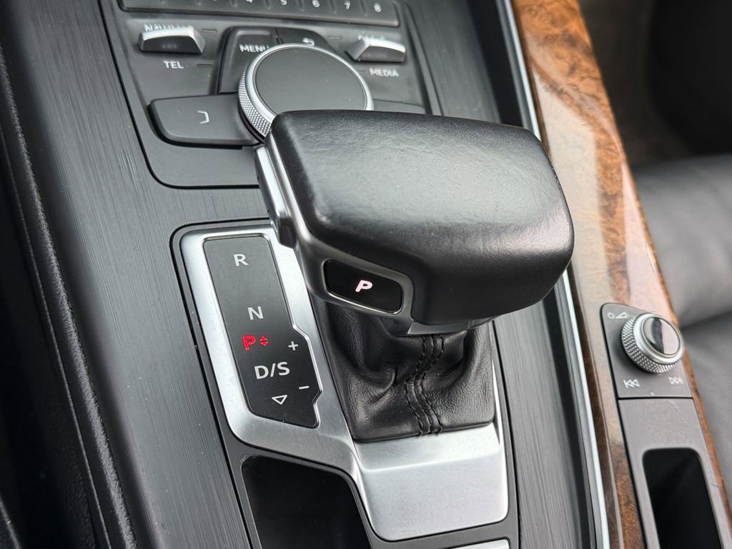 Used 2019 Audi A4 2.0T Premium w/ Convenience Package image 24