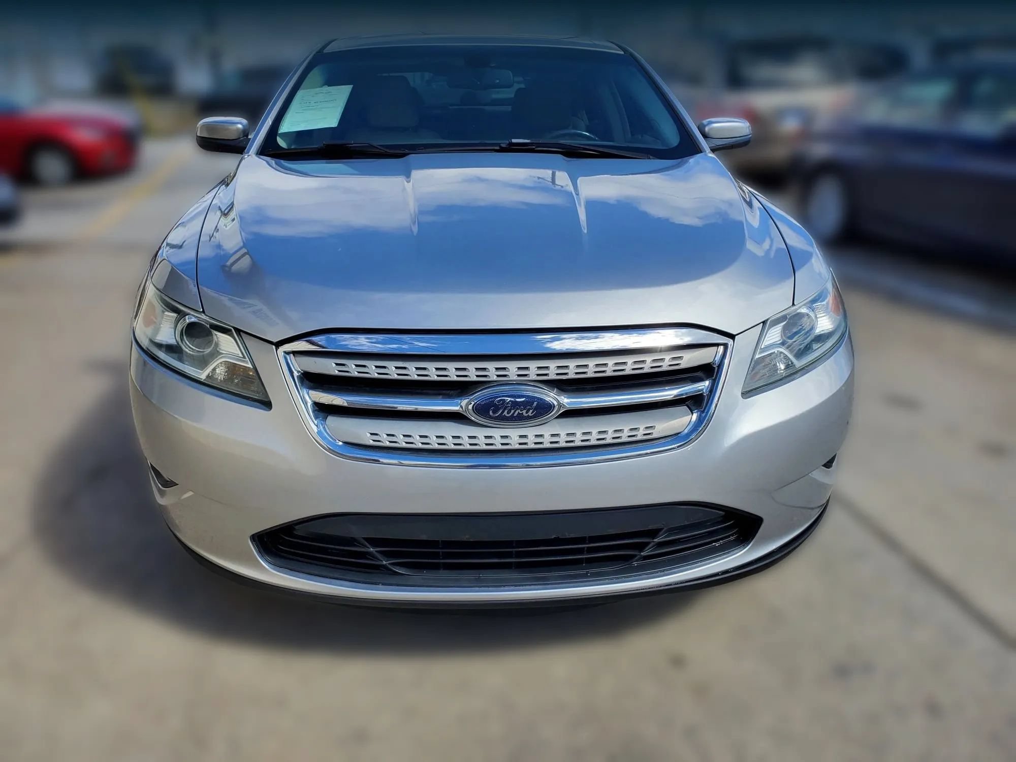 Used 2010 Ford Taurus SEL FWD image 13