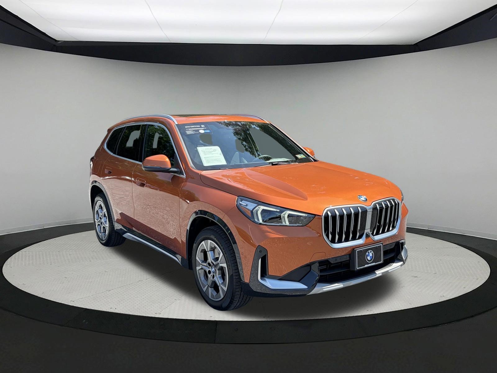 Certified 2025 BMW X1 xDrive28i w/ Premium Package AWD/4WD image 3