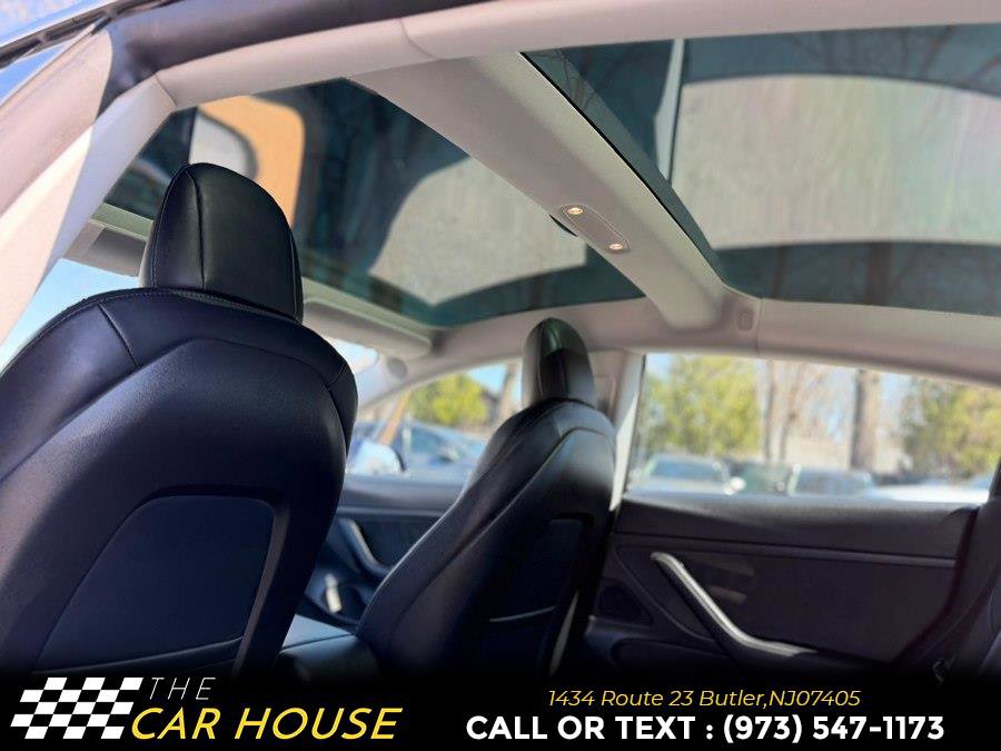 Used 2020 Tesla Model 3 Standard Range Plus RWD image 18