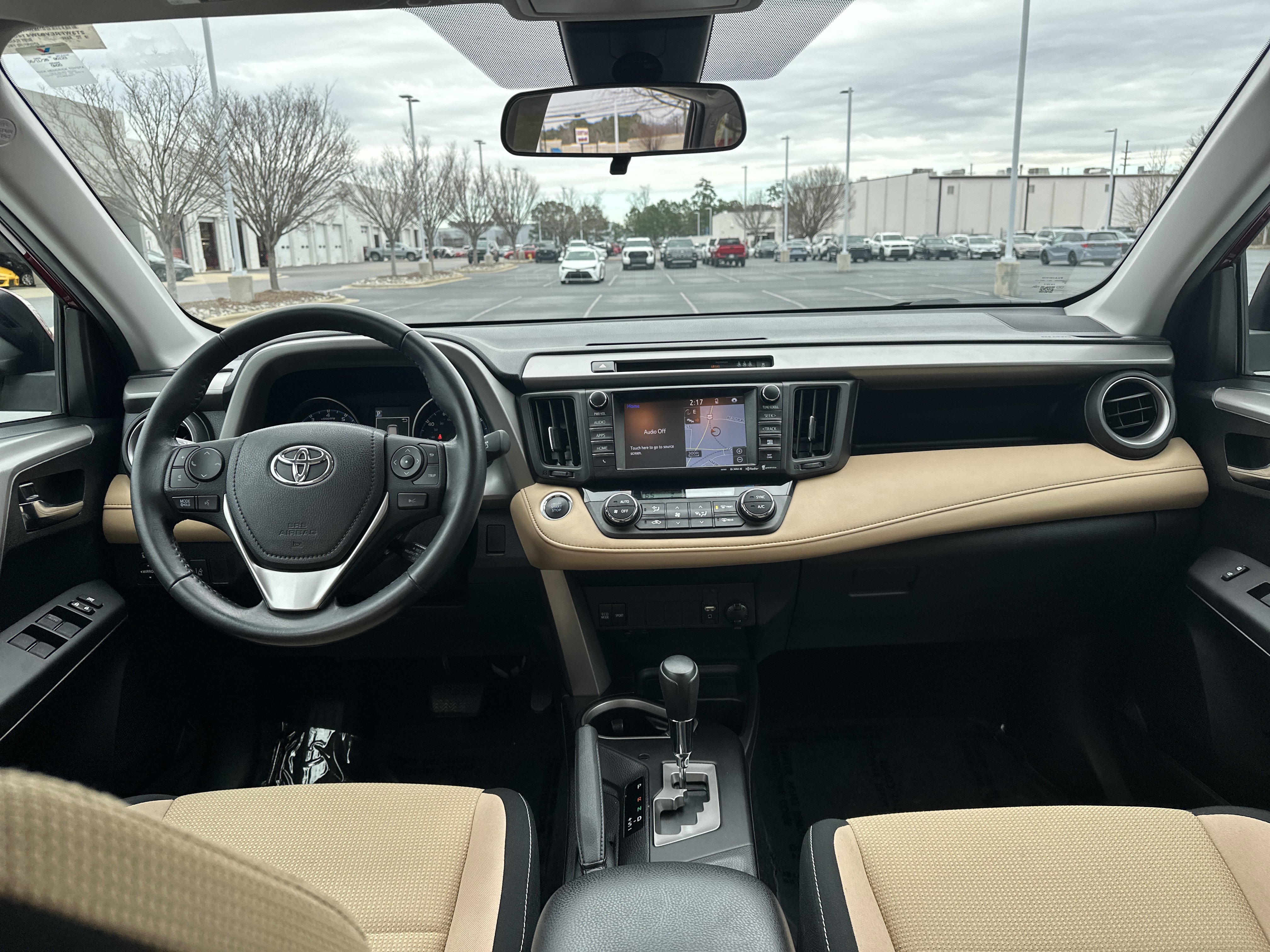 Used 2018 Toyota RAV4 XLE image 29
