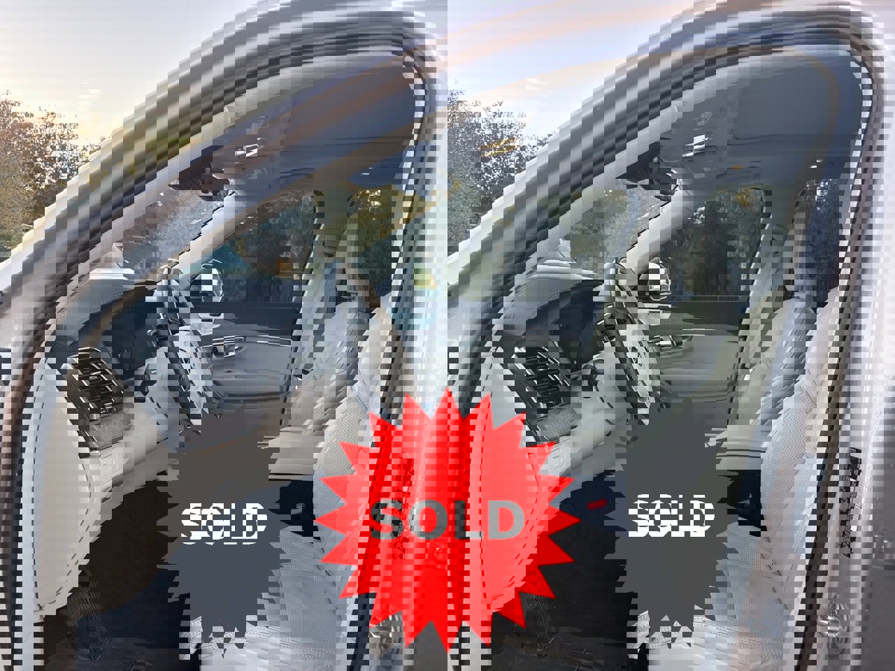 Certified 2023 Volvo XC90 B6 Ultimate w/ Lounge Package image 21