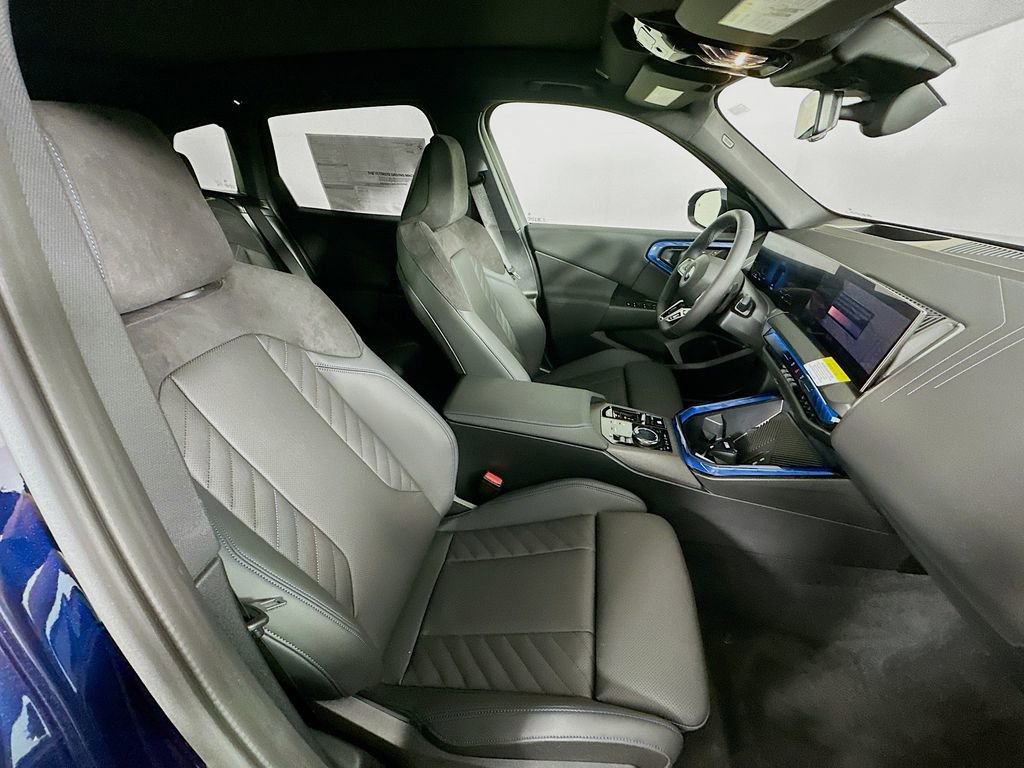 Used 2025 BMW X3 xDrive30i w/ Premium Package image 33