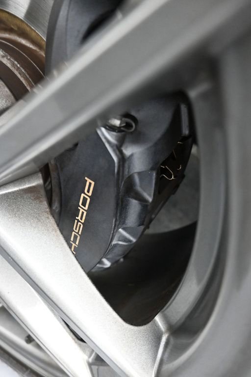 Used 2024 Porsche Macan Turbo image 53