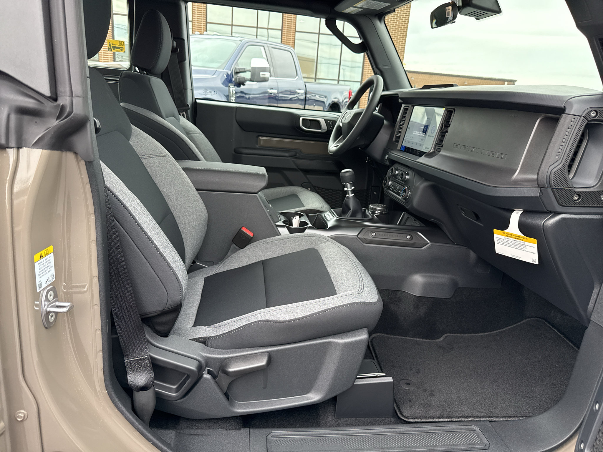 New 2026 Ford Bronco 2-Door AWD/4WD image 27