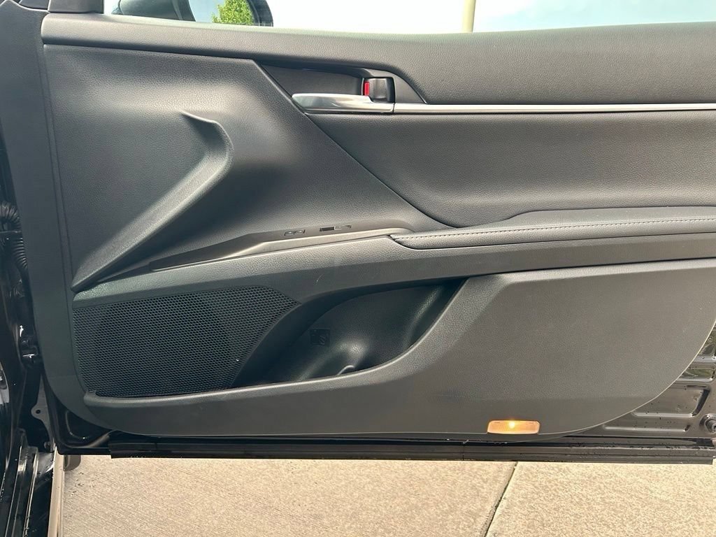 Used 2022 Toyota Camry XSE w/ TRD Appearance Package (TMS) FWD image 30