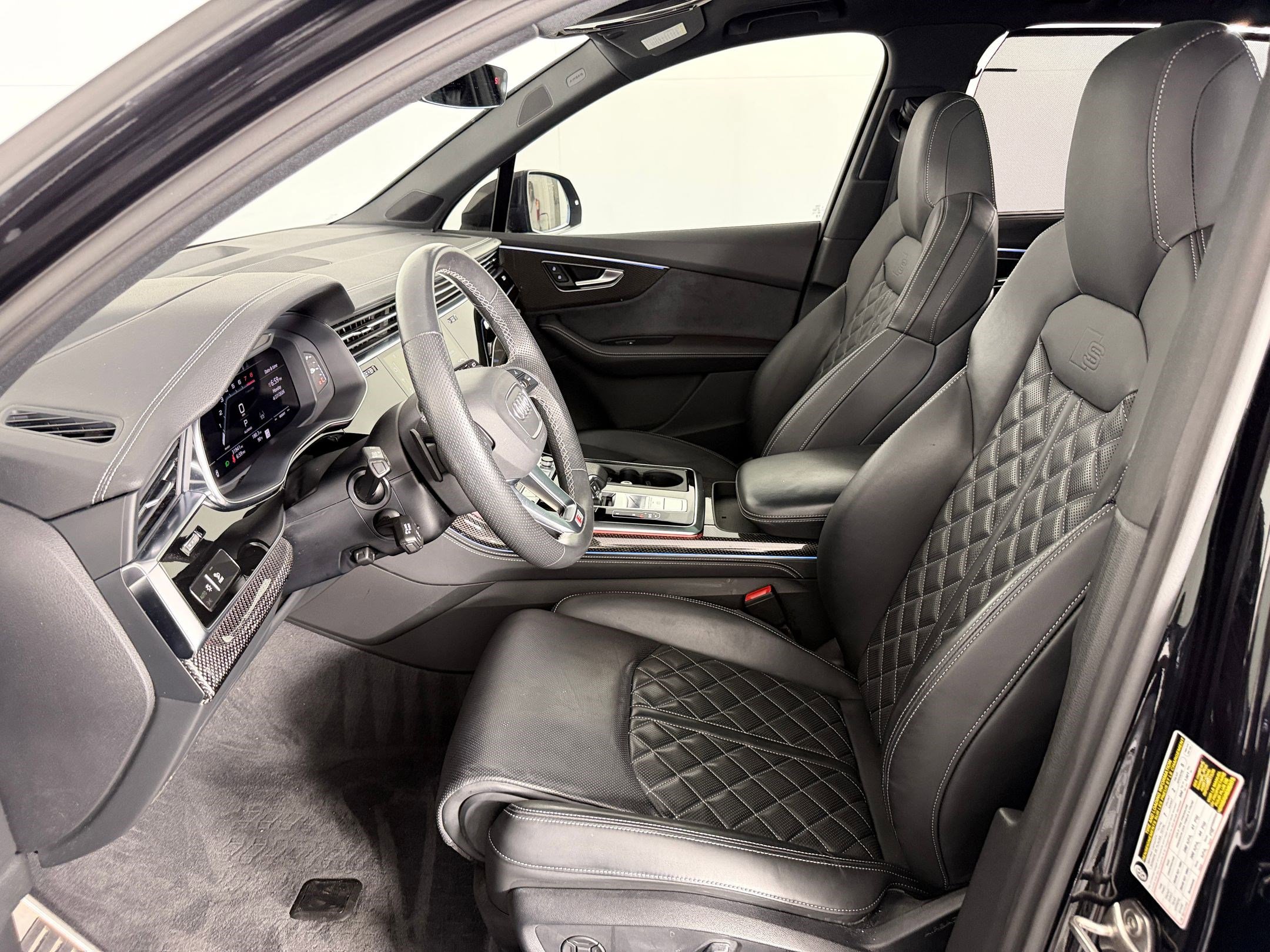 Used 2023 Audi SQ7 Prestige w/ Prestige Package AWD/4WD image 5