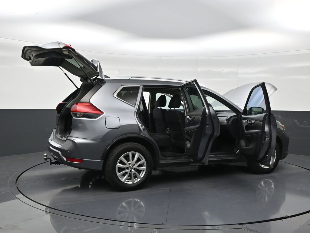 Used 2017 Nissan Rogue SV FWD image 28