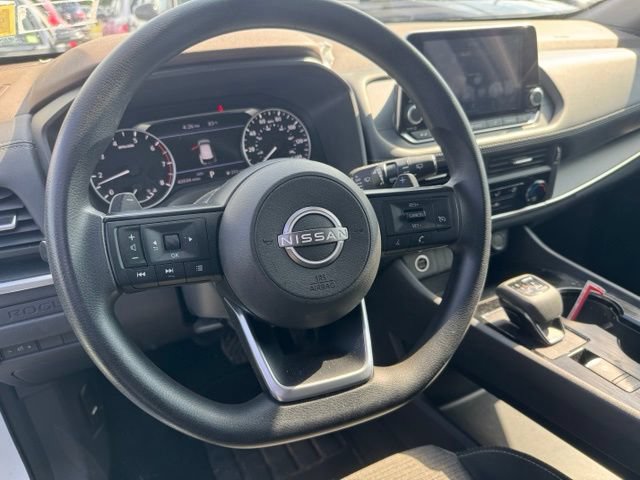 Used 2022 Nissan Rogue S AWD/4WD image 11