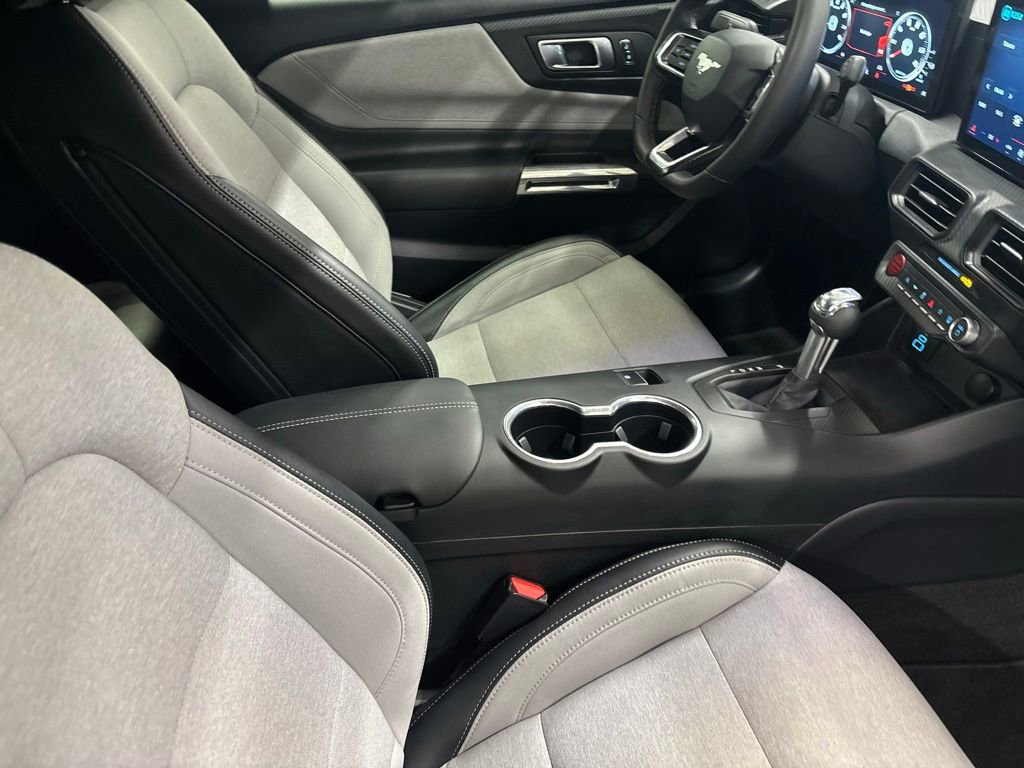 Used 2024 Ford Mustang Coupe RWD image 20