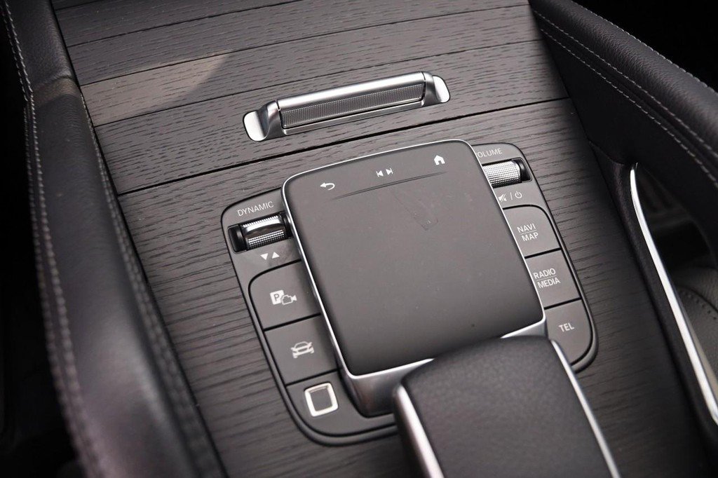 Used 2025 Mercedes-Benz GLE 450e 4MATIC image 21