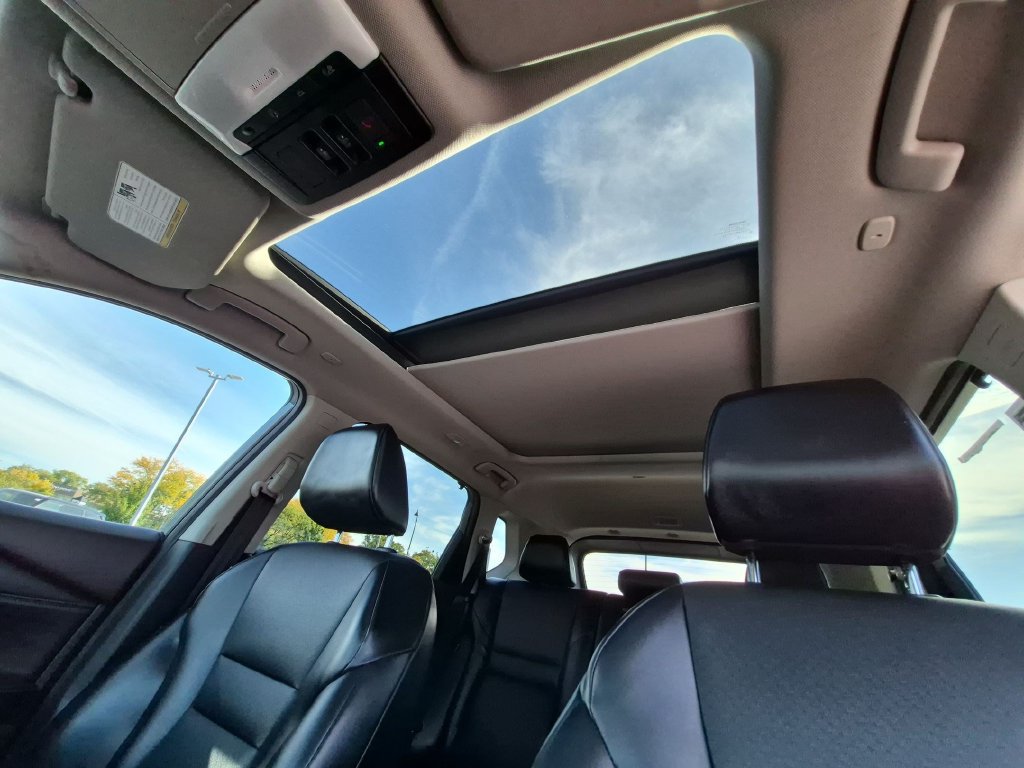 Used 2023 Nissan Rogue SV w/ SV Premium Package AWD/4WD image 12