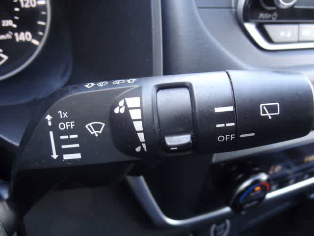 Used 2023 Nissan Rogue SV FWD image 22