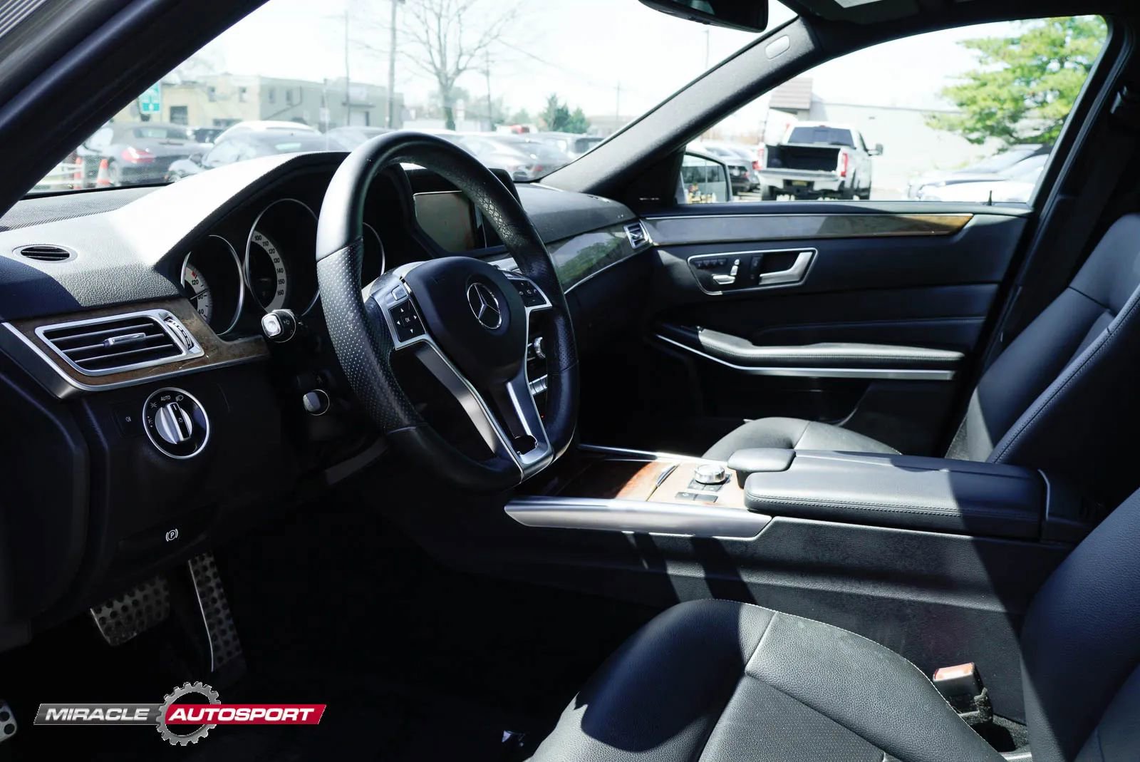 Used 2014 Mercedes-Benz E 350 4MATIC Wagon w/ Premium 1 Package image 21
