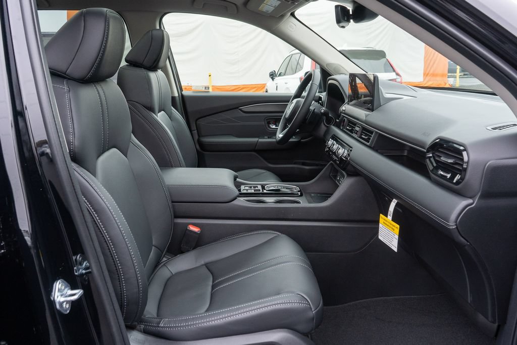 New 2026 Honda Pilot Touring image 17