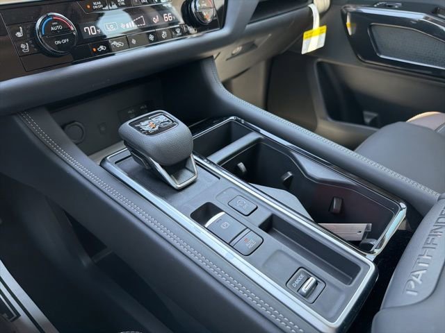 New 2026 Nissan Pathfinder Platinum image 27