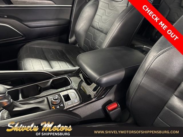 Used 2022 Kia Telluride SX w/ SX Prestige Package image 21