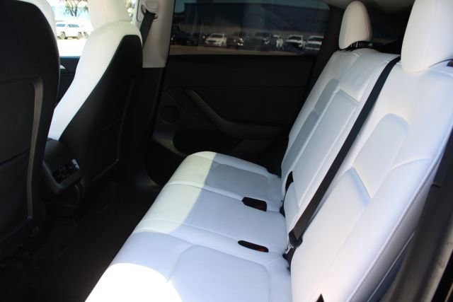 Used 2024 Tesla Model Y Long Range AWD/4WD image 29