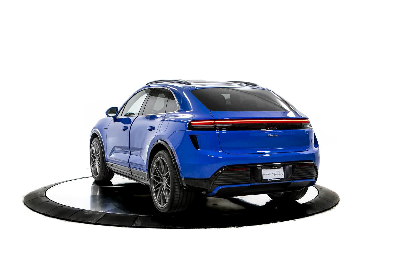 New 2026 Porsche Macan Turbo Electric AWD/4WD image 3