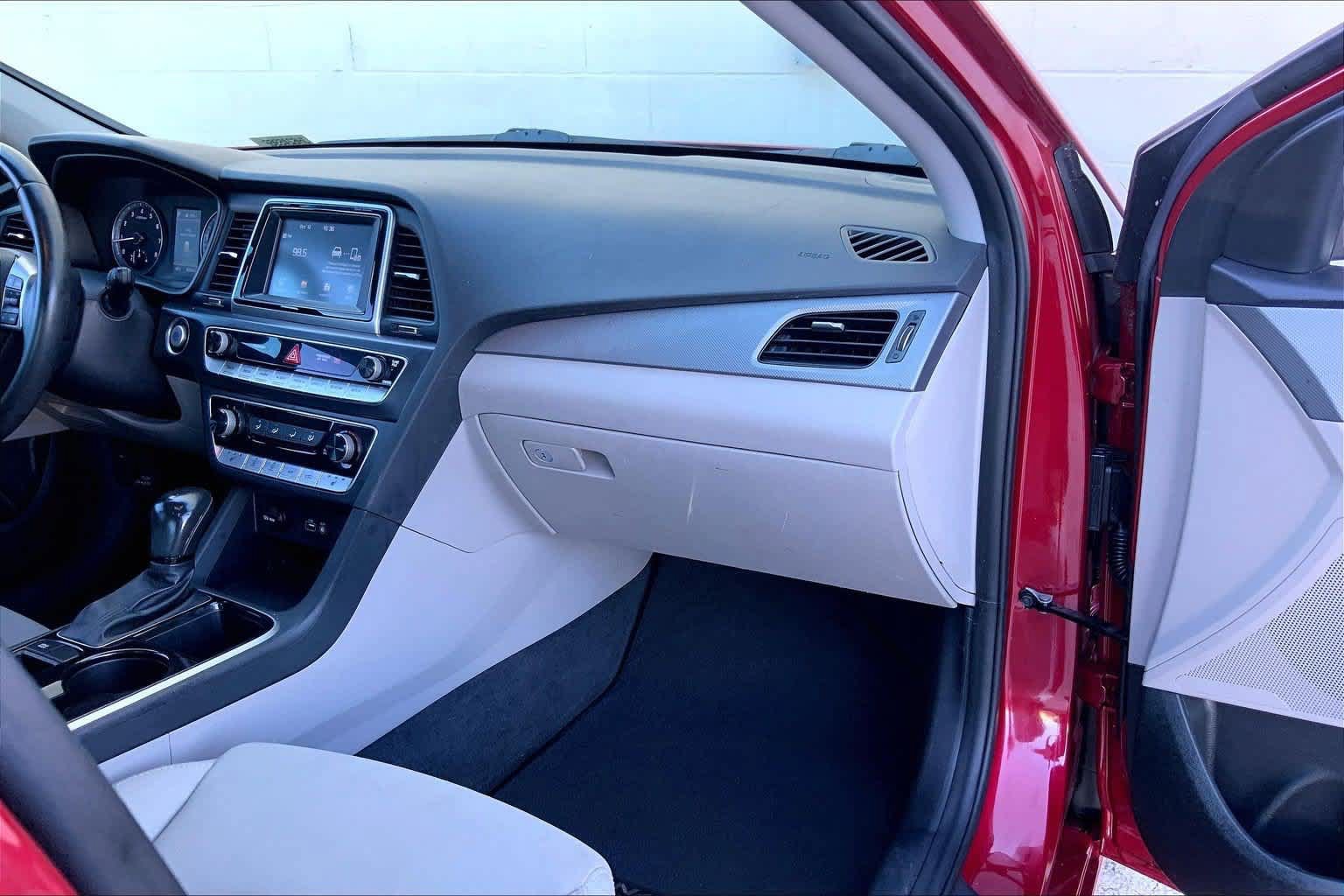 Used 2018 Hyundai Sonata SEL FWD image 23