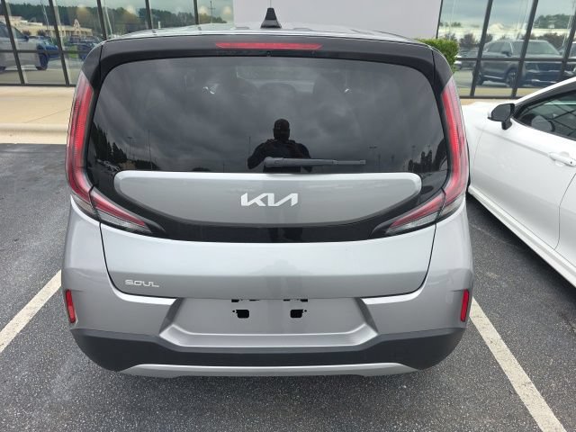 Certified 2024 Kia Soul LX w/ Option Group 015 FWD image 5