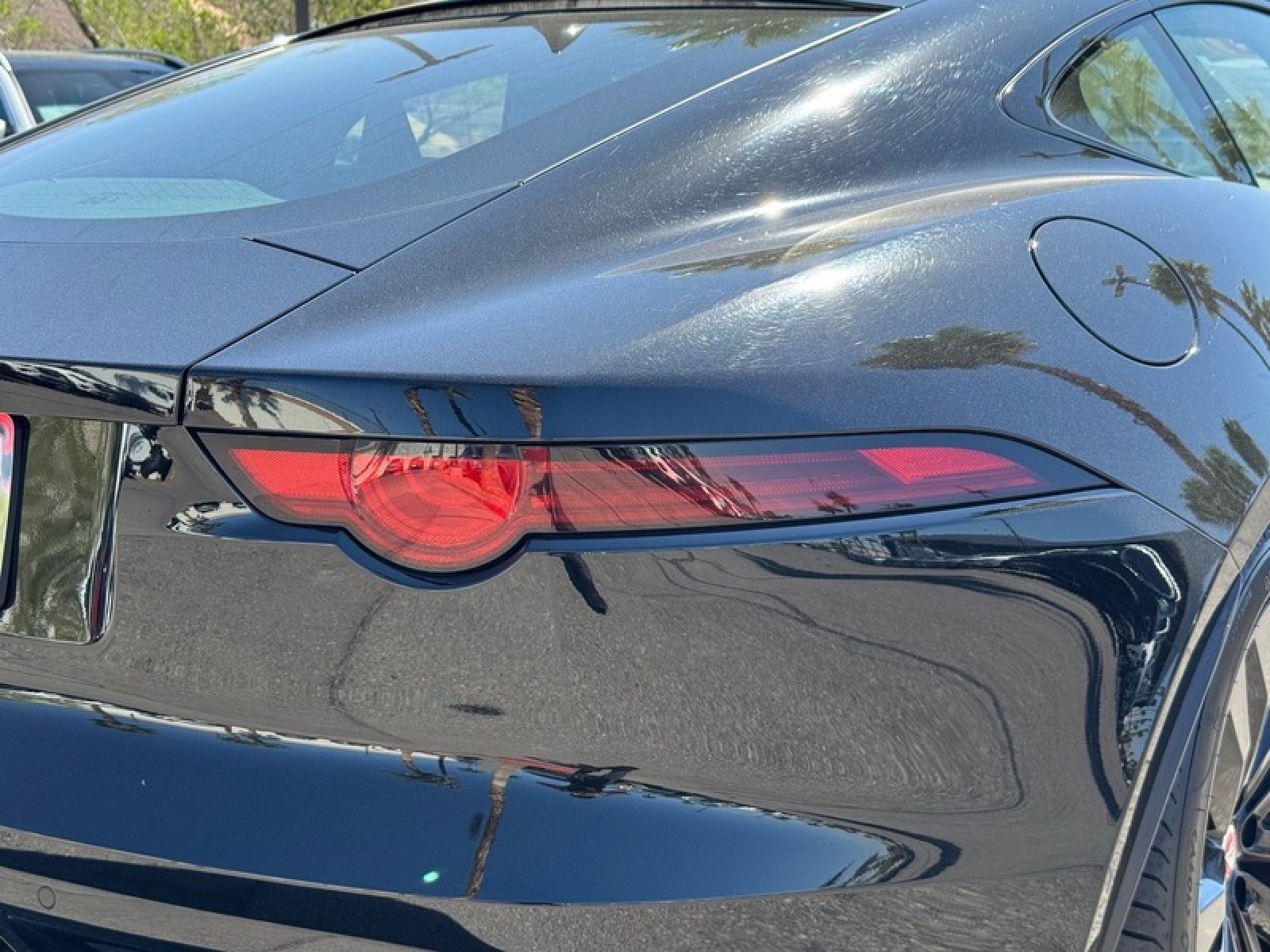 Used 2020 Jaguar F-TYPE Checkered Flag image 21