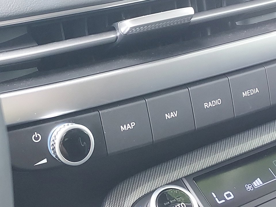 Certified 2025 Hyundai Palisade SEL image 31