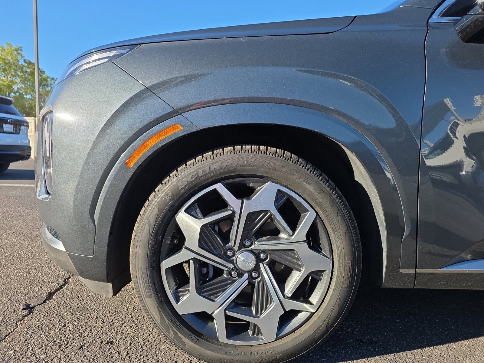 Used 2022 Hyundai Palisade Calligraphy image 10