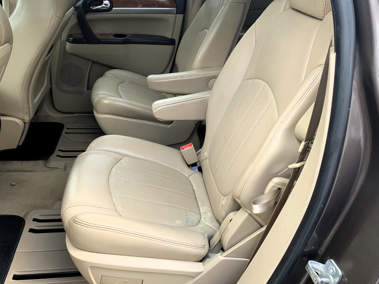 Used 2012 Buick Enclave Premium FWD image 32