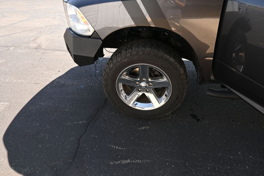 Used 2017 RAM 1500 Express w/ Express Value Package AWD/4WD image 23