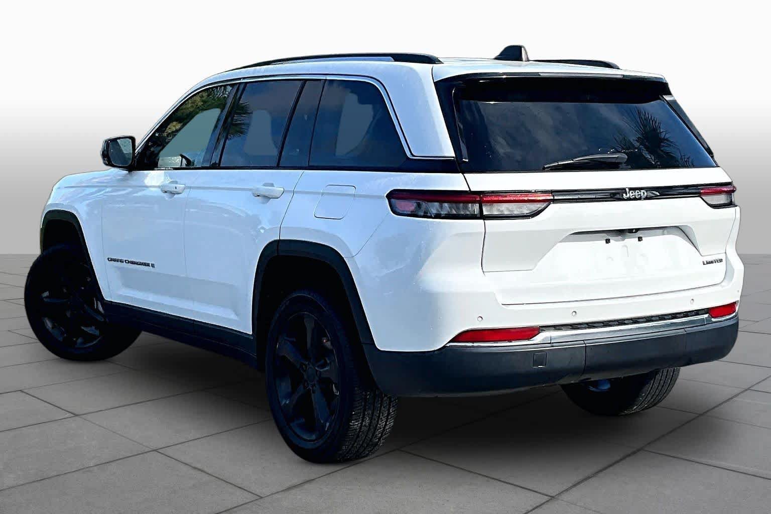 Used 2022 Jeep Grand Cherokee Limited RWD image 12