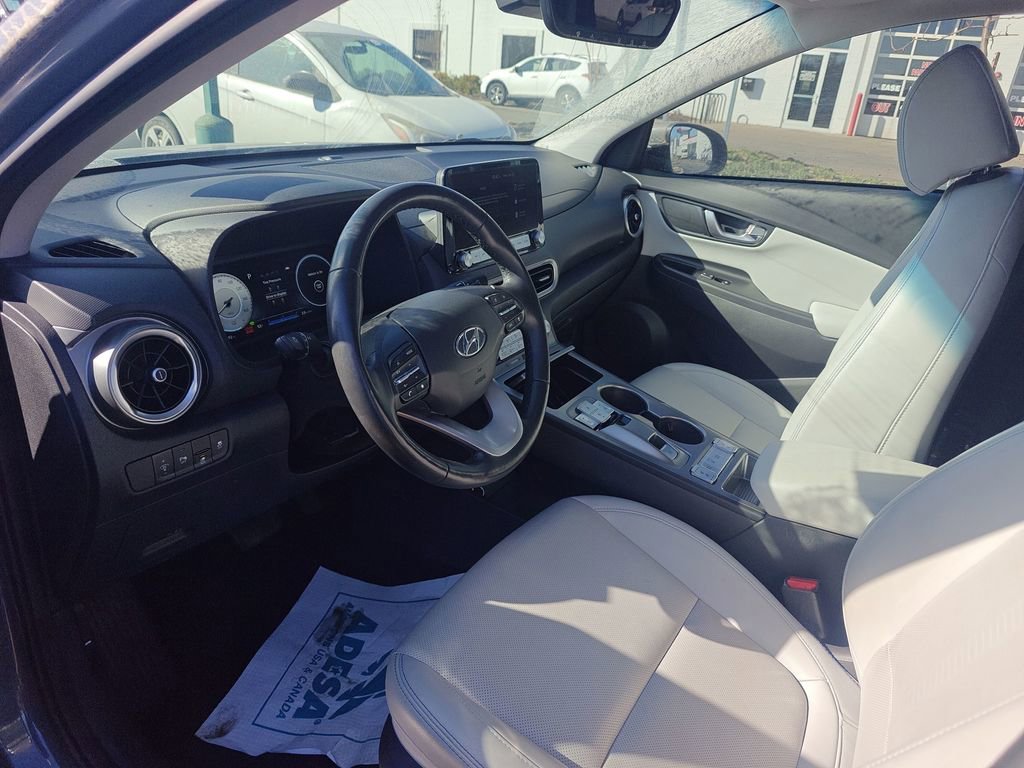 Used 2023 Hyundai Kona Limited image 8