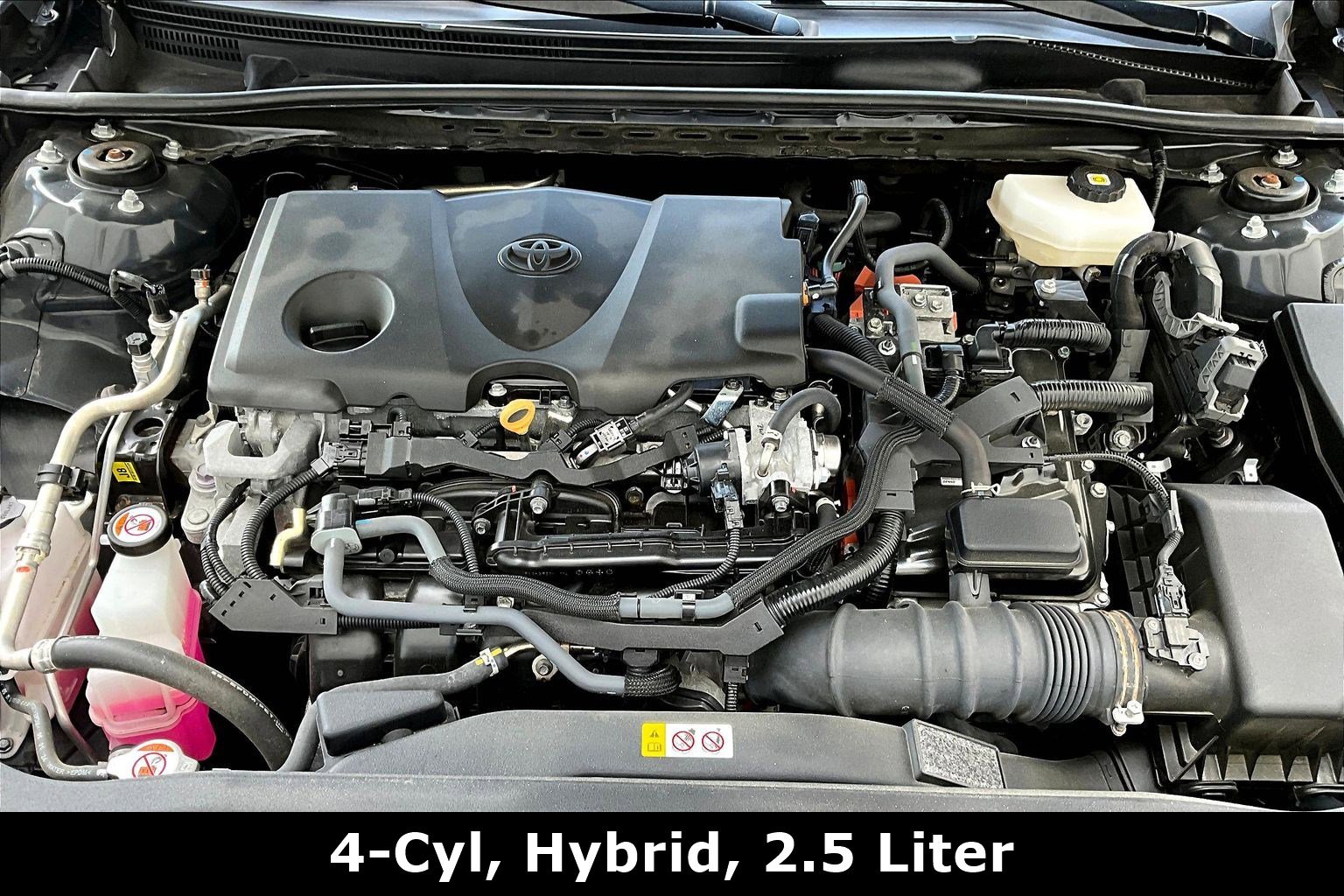 Used 2025 Toyota Camry SE FWD image 28