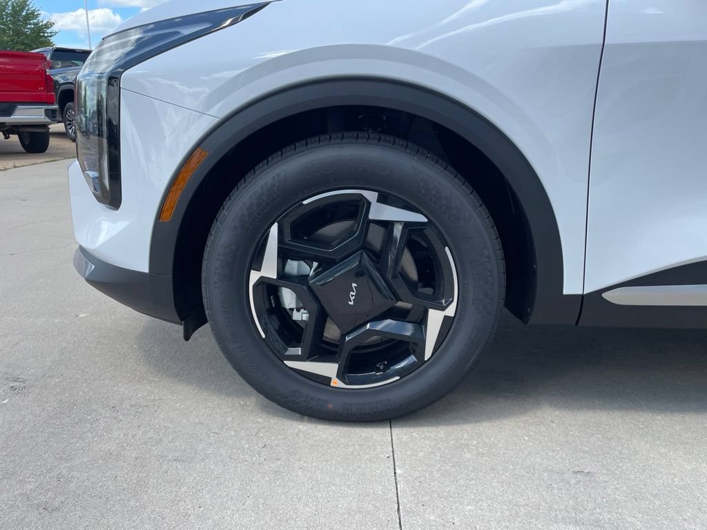 New 2026 Kia Sportage EX FWD image 16