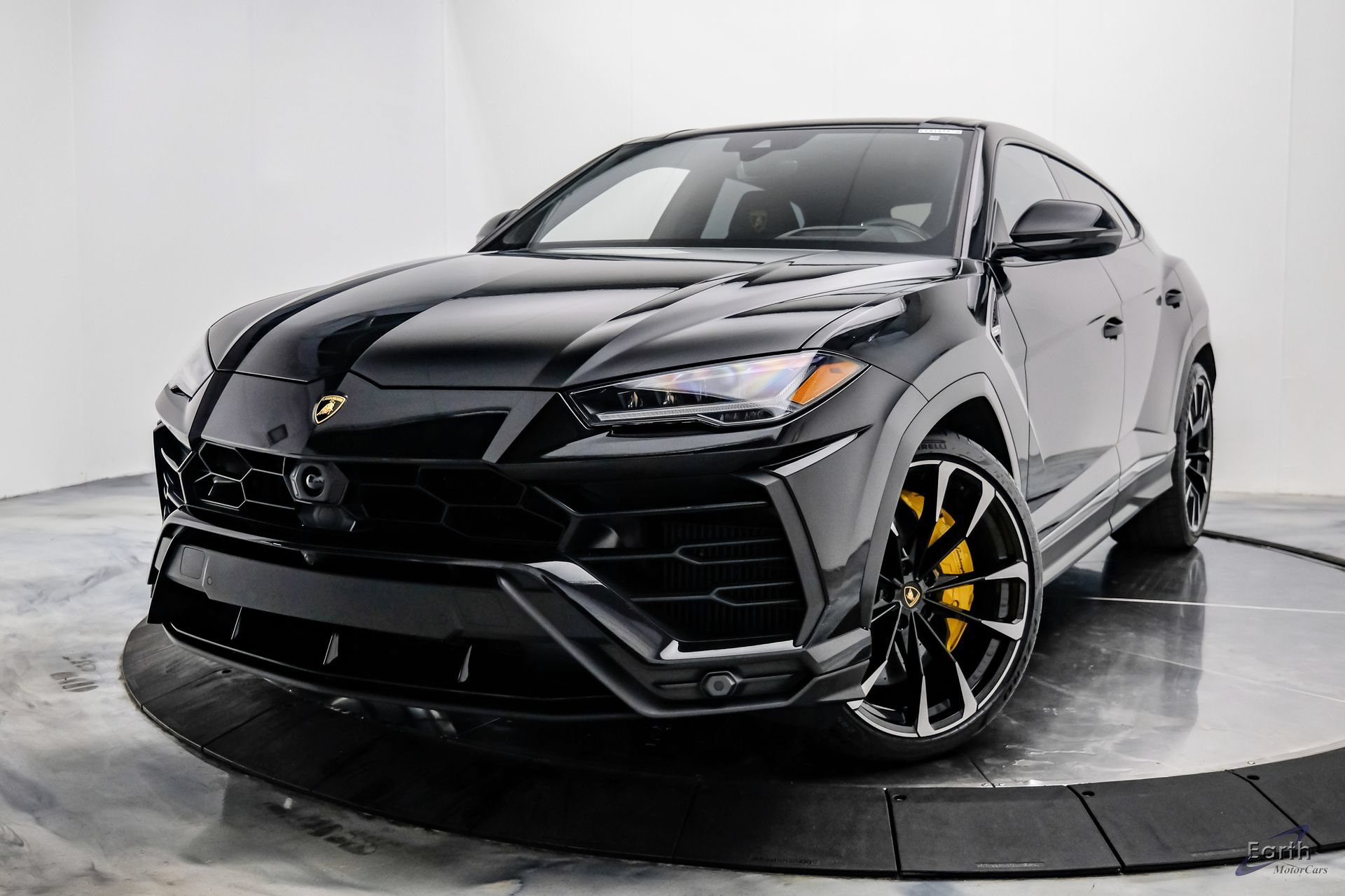 Used 2022 Lamborghini Urus AWD/4WD image 5