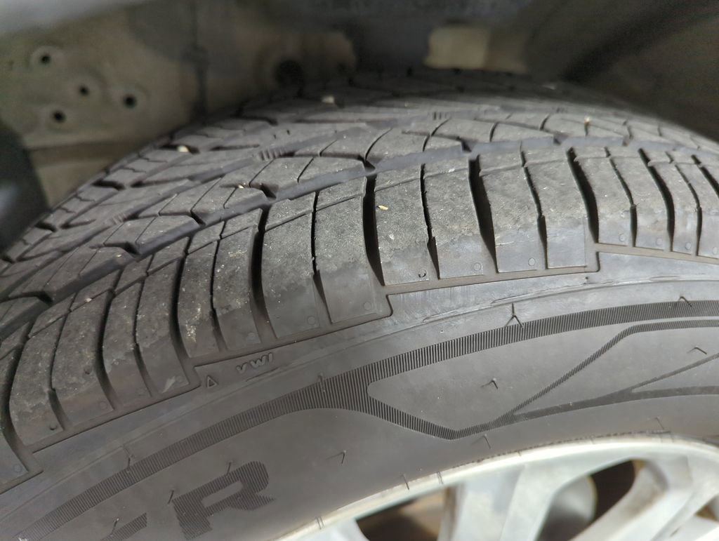 Used 2012 Honda CR-V EX-L image 22