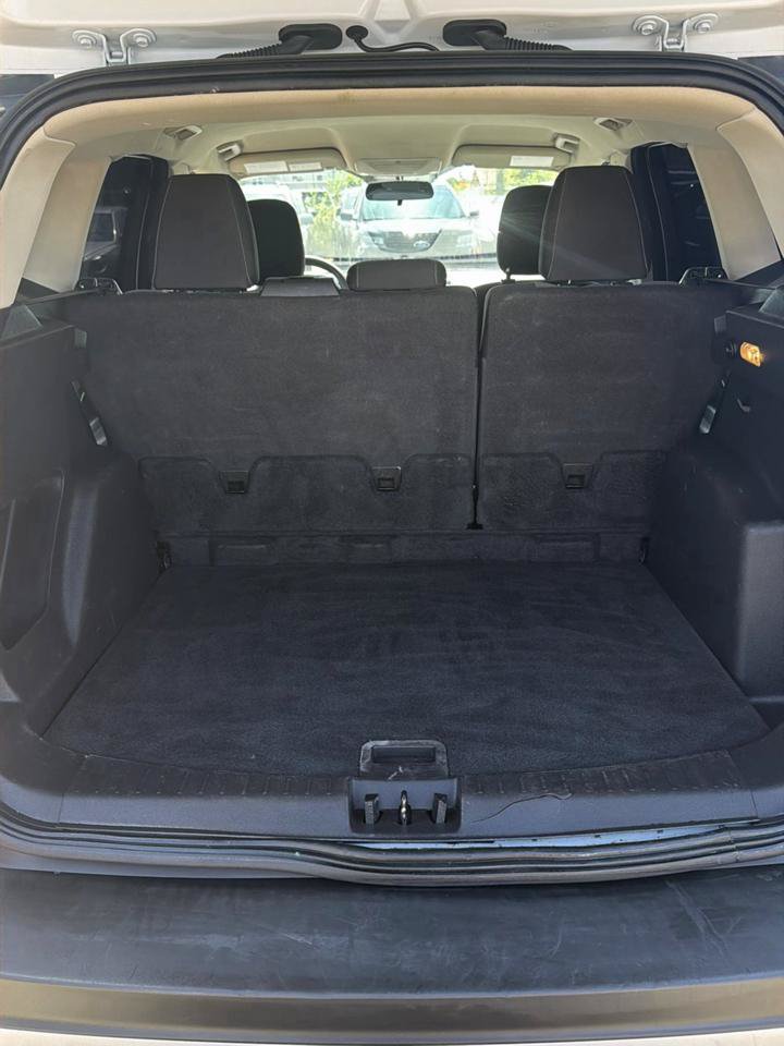 Used 2019 Ford Escape SE AWD/4WD image 9