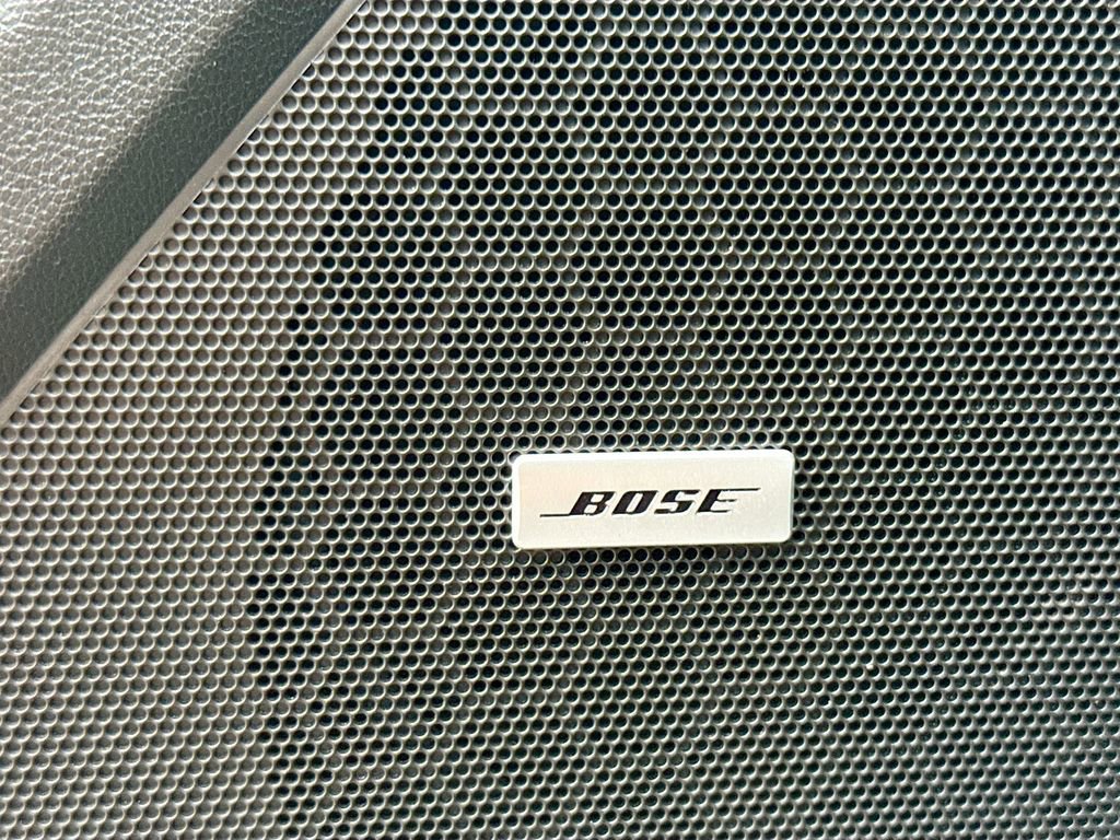 Used 2023 Chevrolet Traverse RS image 19